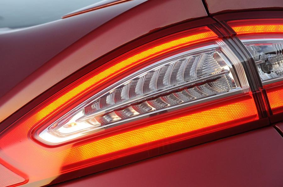  Ford Fusion 2013 года  (US) (фото 185 из 202)